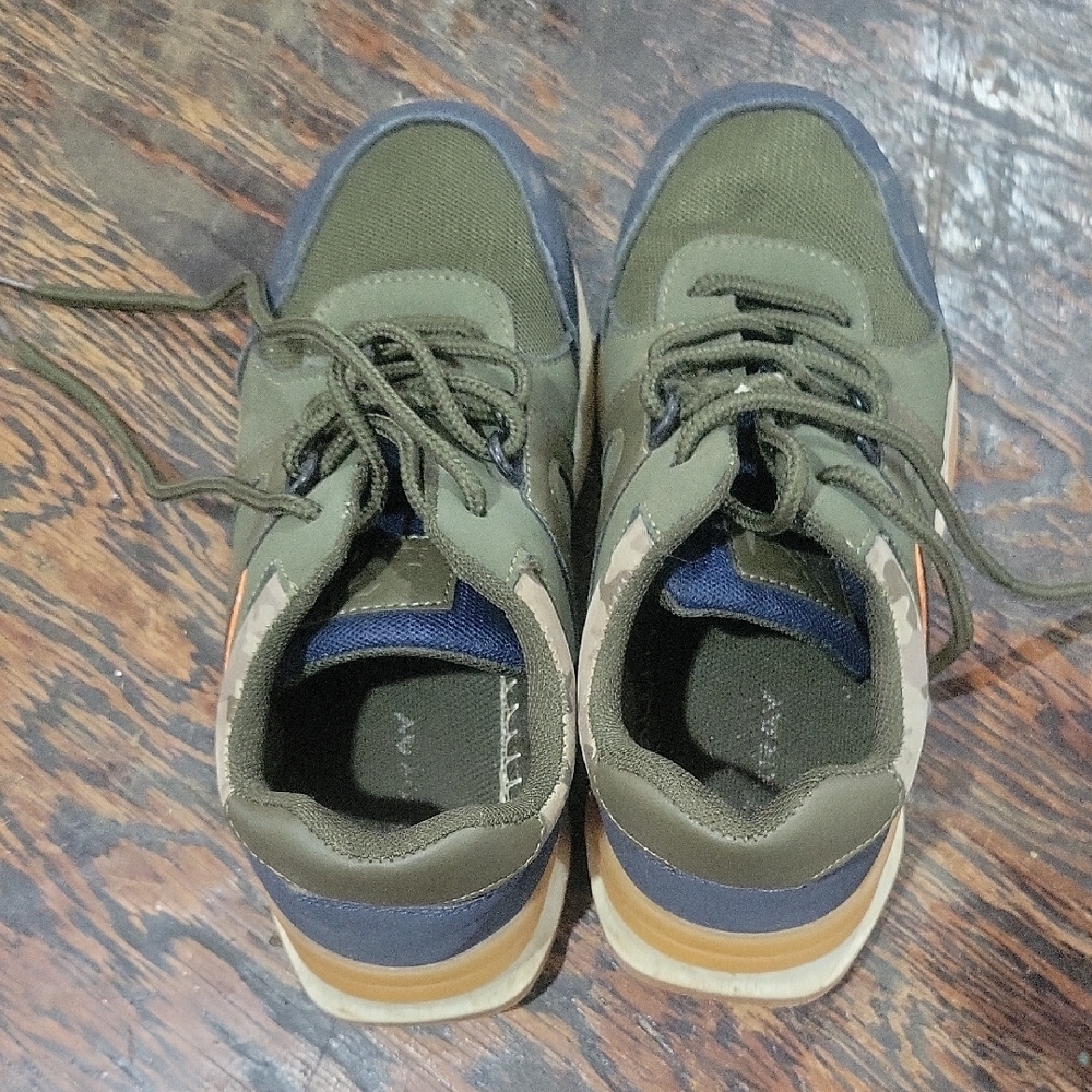 Boys Tennis Shoes